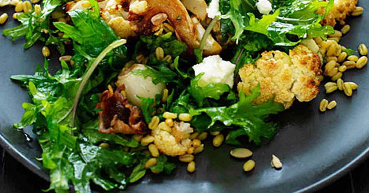 Cauliflower, freekah and goat's cheese salad - 9Kitchen