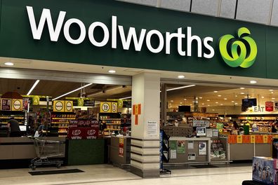 impulse buy supermarket checkout Coles Woolworths aldi iga