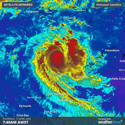 Cyclone Errol is forecast to make landfall on Good Friday.