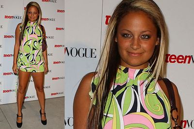 Her bestie Nicole Richie knew how to turn heads (and apply fake tan) too.