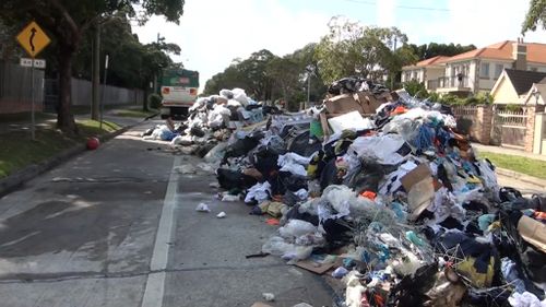Rubbish left on a suburban street. (9NEWS)