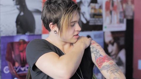 Watch: Reece Mastin shows us his tatts, reveals song for <i>Home and Away</i> girlfriend