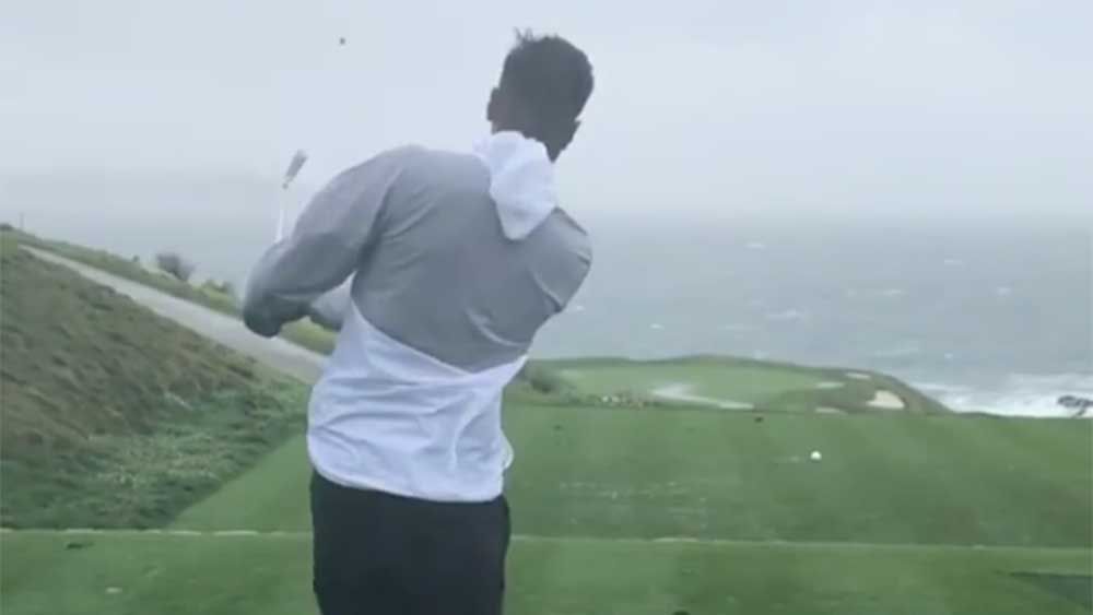 Golf: Professionals battle 48km/h winds at Pebble Beach
