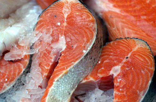 Eating fatty fish, such as salmon, was found to help ease asthma symptoms in children.