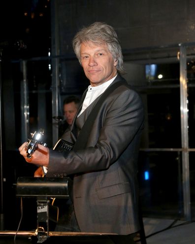 Jon Bon Jovi will collaborate with the Invictus Games choir.