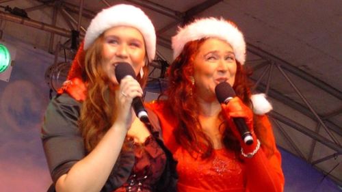 Petrina Zaphir's daughter Cazmir has joined her on the stage for Carols. (Supplied)