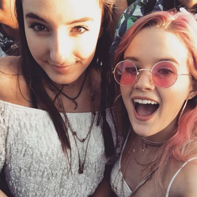 Reese Witherspoon and Ryan Phillippe's 16-year-old daughter Ava Phillippe (the one with the pink hair)