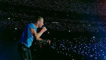 Thousands of Coldplay fans arrive in Perth for 'show of a lifetime'