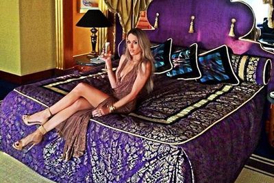 <b>imogen_anthony</b>: Presidential suite of the #BurjAlArab, fit for an absolute KING wearing @abyssbyabby