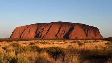 Aboriginal traditional owners marked 30 years since they won back Uluru and Kata Tjuta from the federal government. (Photo: AAP Image/Dan Peled) 