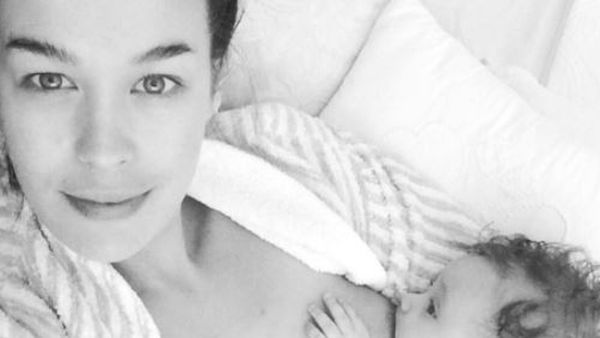 Breastfeeding and proud of it - mama Megan Gale. Image: Instagram/@megankgale