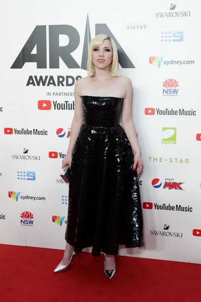 Карли Рей Джепсен пристига на 33-те годишни награди ARIA 2019 в The Star на 27 ноември 2019 г. в Сидни, Австралия. 