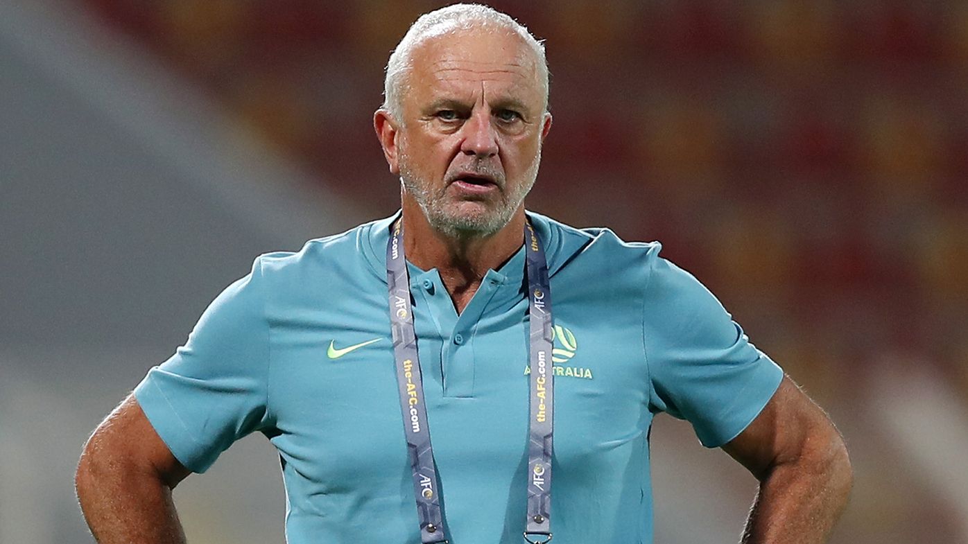 Socceroos coach Graham Arnold cops hefty fine, apologises after COVID-19 breach