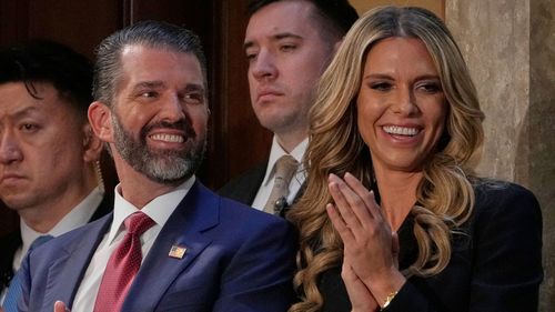 Donald Trump Jr allo Stato dell'Unione con la sua attuale moglie Bettina.