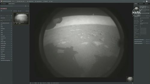 Rover lands on Mars 