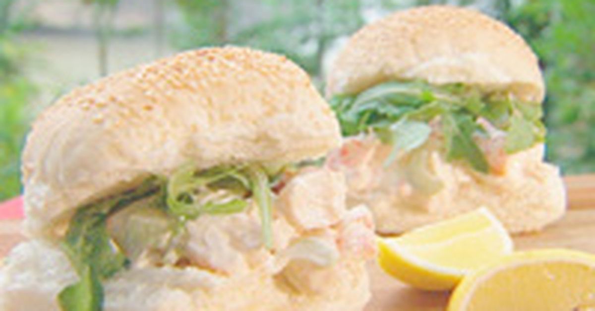 Classic fresh prawn roll - 9Kitchen