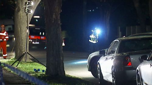 Police begin investigations after a man's body was found on a street in Melbourne's south-east. (9NEWS)