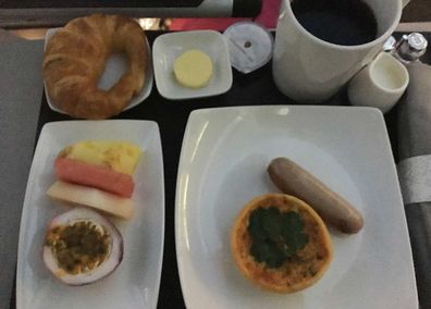 Hawaiian Airlines inflight business class breakfast