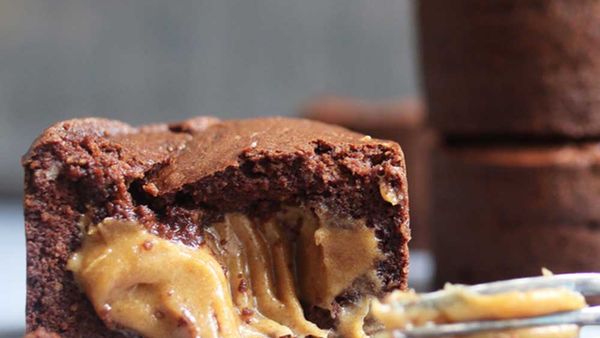 Healthy caramel explosion brownies by Coconut & Bliss