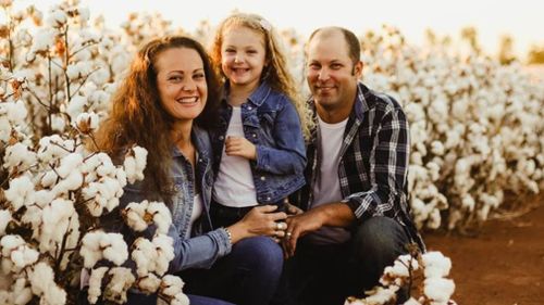 Naomi Grech lives on a farm in Narromine with her daughter Isabella and husband Louis.