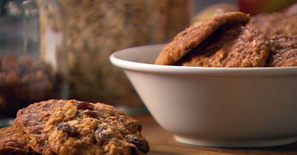 Honey & sultana cookies - 9Kitchen