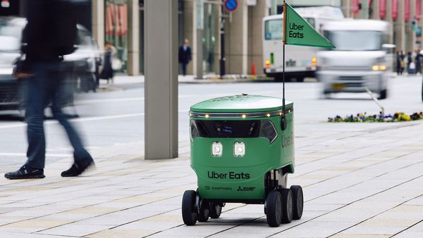 Uber Eats is launching robot delivery services in Japan.