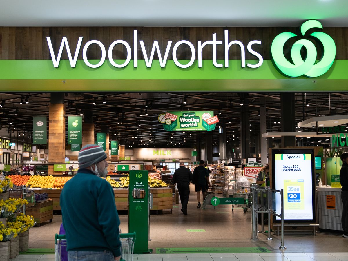 WOOLWORTHS - LOVE YOURSELF, LOVE THE EARTH. We've