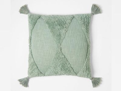 Bambra tufted cushion — Bed Bath N' Table