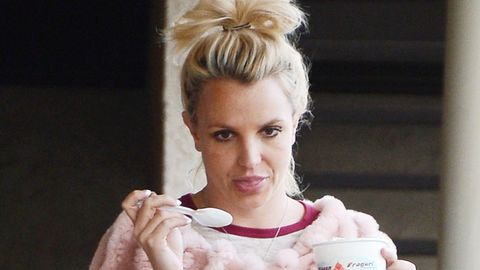 Britney Spears' toxic Vegas tour diet: Cheeseburgers and Doritos, please!