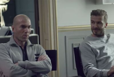 <b>They may be heroes of yesteryear, but David Beckham and Zinedine Zidane still have some serious pulling power when it comes to football.</b><br/><br/>So much so that footwear and apparel giants Adidas decided to couple the greats in a new World Cup commercial that shows them playing a game inside 'Beckingham Palace', against current stars Gareth Bale and Lucas Moura.<br/><br/>It doesn't take long for things to turn messy...<br/>