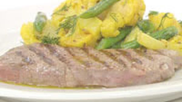 Barbecued beef steak, tumeric, dill, cauliflower and green beans