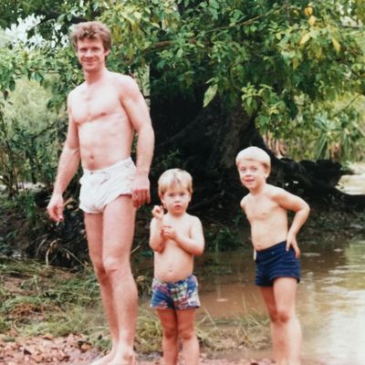 Cositas  Hemsworth brothers, Chris hemsworth, Liam hemsworth