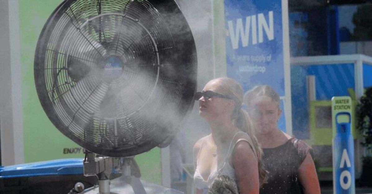 Victoria breaks heat record as firefighters battle to stop blazes spread