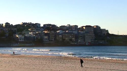 Despite sunny skies, temperatures as low as 0.1C were recorded in Sydney this morning. (9NEWS)