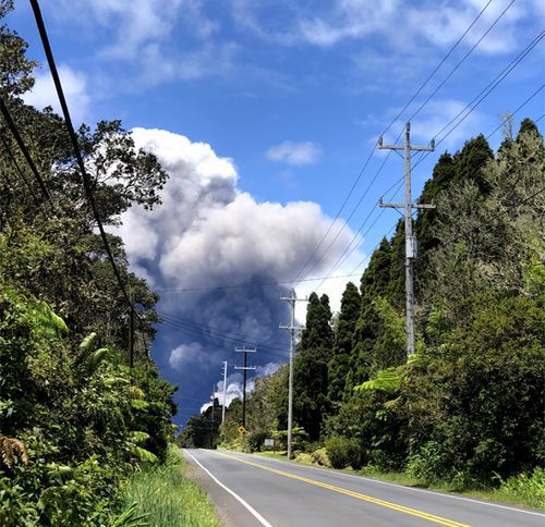 An ash plume rises from the Kilauea volcano on Hawaii. (CrowdSpark)