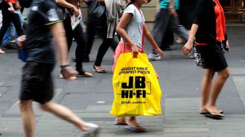 Aussies to spend less at Christmas over unemployment concerns