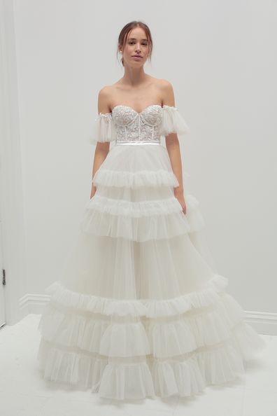 Hailey Baldwins Wedding Dress Picks 9style