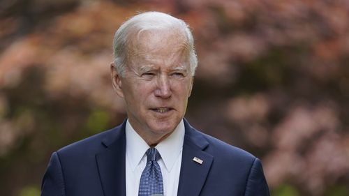 Le président américain Joe Biden s'exprime lors d'un événement avec le président exécutif du groupe Hyundai Motor, Euisun Chung, au Grand Hyatt Seoul, dimanche 22 mai 2022, à Séoul.  (AP Photo/Evan Vucci)