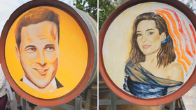 Karl and Sarah immortalised on wooden barrels