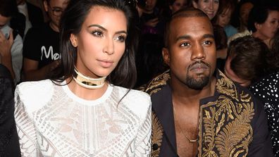 这是正式的...巴黎时装周的观众在Kardashian-West氏族上。
While most of the fashion streets this week sit in the front and middle positions, socialites and local celebrities call reality star and her rapper Beau "Fashion flu," After the march, it was resolved by the prankster and the baby was taken north to Valenciaga.
Flick to see how Kimye makes many artificial feathers wrinkle…
Image source: plasma/getty”/></div>
<div class=