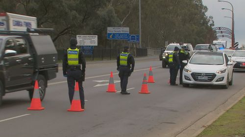 Victoria border checkpoints