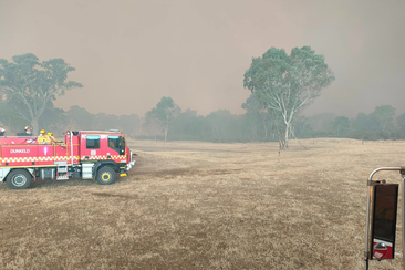 VICTORIAN BUSHFIRES: Warning for fire burning at Grampians National Park. 20.12.24 Location: Mirranatwa