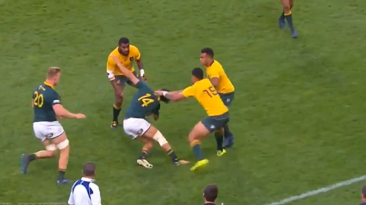 Folau accused of pulling opponentâ€™s hair