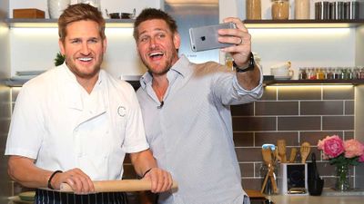 <strong>Chef Curtis Stone with his wax likeness at Madam Tussauds in Sydney</strong>