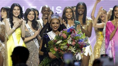 NEW ORLEANS, LOUISIANA - JANUARY 14: Miss USA R'bonney Gabriel crowned Miss Universe 2022 onstage during The 71st Miss Universe Competition at New Orleans Morial Convention Center on January 14, 2023 in New Orleans, Louisiana. (Photo by Jason Kempin/Getty Images)