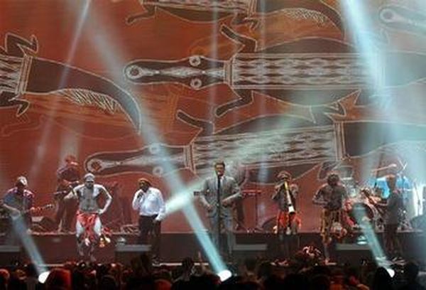 Yothu Yindi - Treaty Live