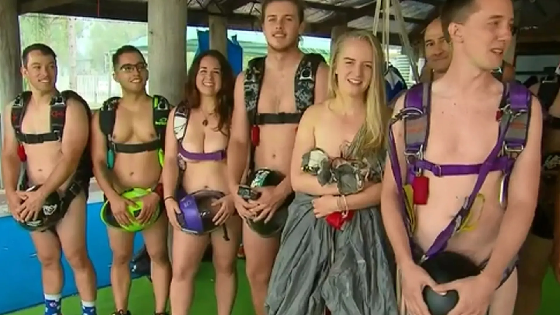 These skydivers are skydiving nude to break a world record: TODAY Season  2020, Short Video