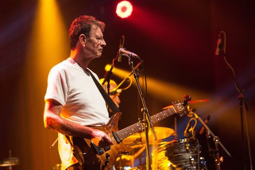 Red Symons performing with Skyhooks in 2015. (AAP)