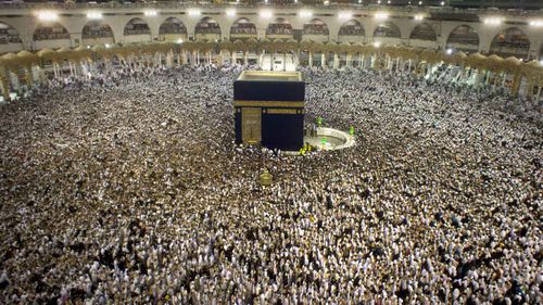 Saudis foil Grand Mosque attack plot