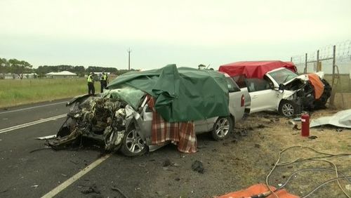 Crash near Mount Gambier kills three.